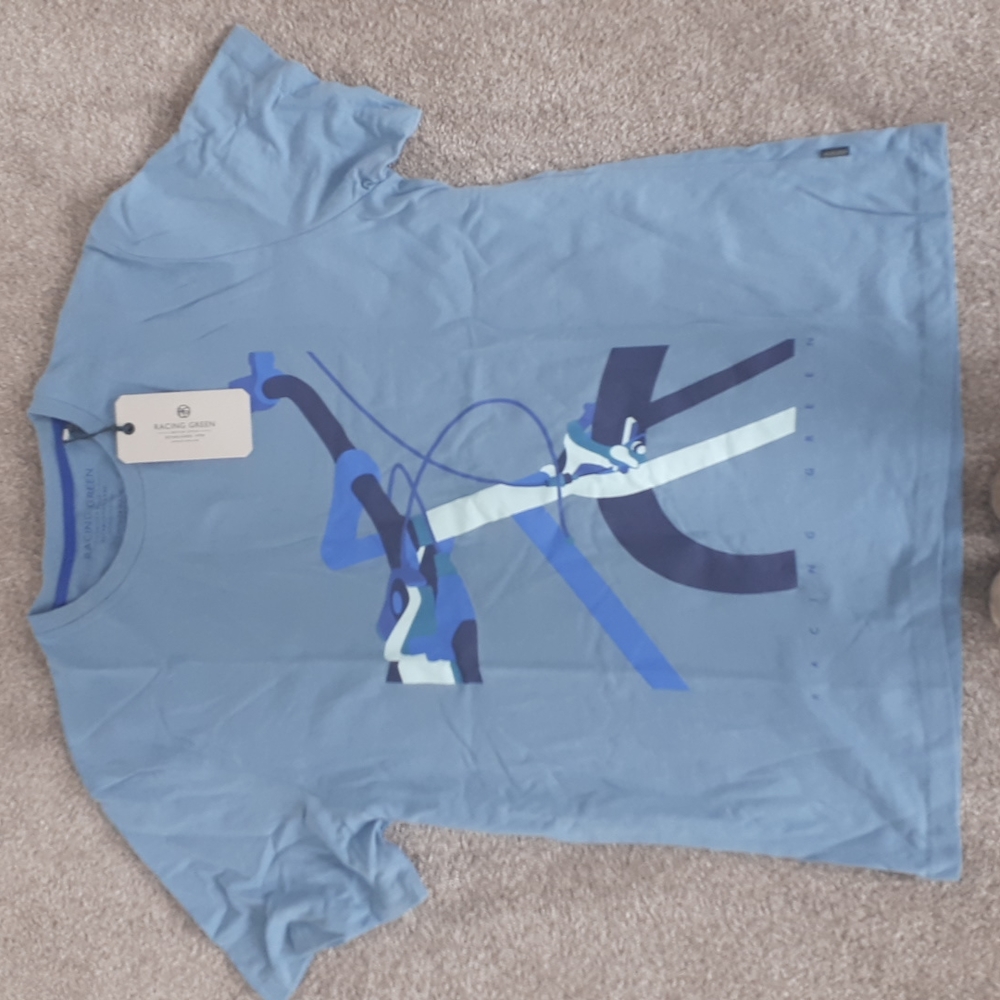 Mens T-shirt... never worn